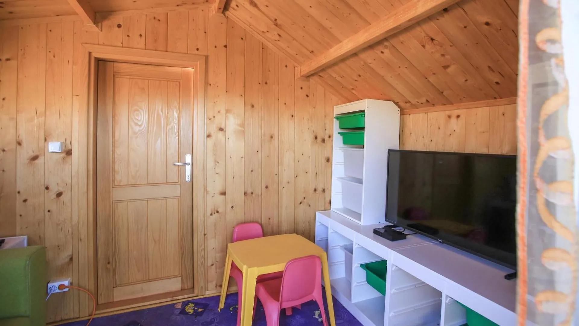 Lovely Home In Krsan With Wifi