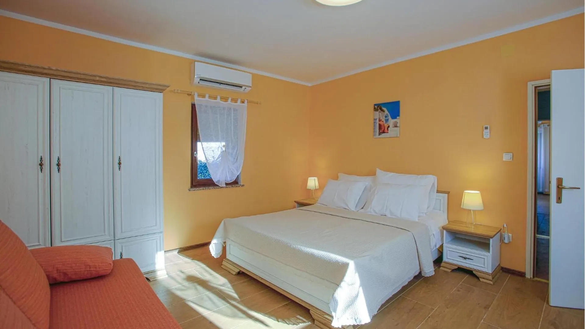 Lovely Home In Krsan With Wifi 0*,